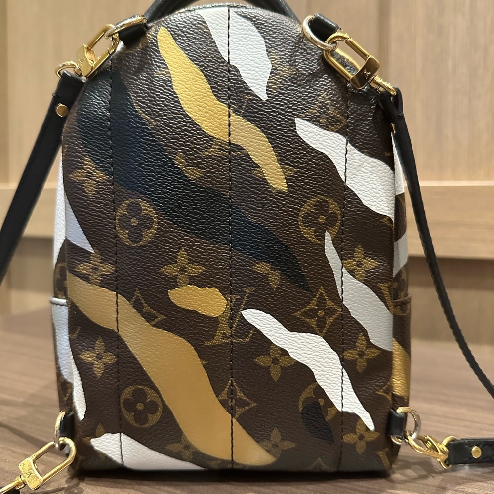 Louis Vuitton X League of Legends Monogram Palm Springs Mini - Picture 2 of 15